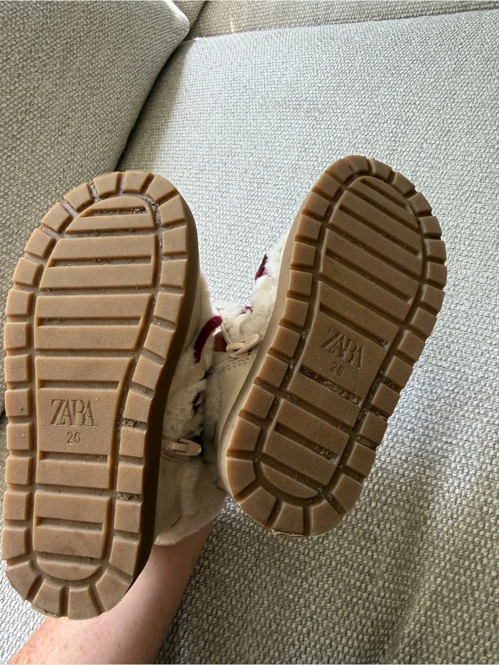 Zara Beige Faux-Fur Kids Boot with Burgundy Laces and Flower Trim- NEVER WORN